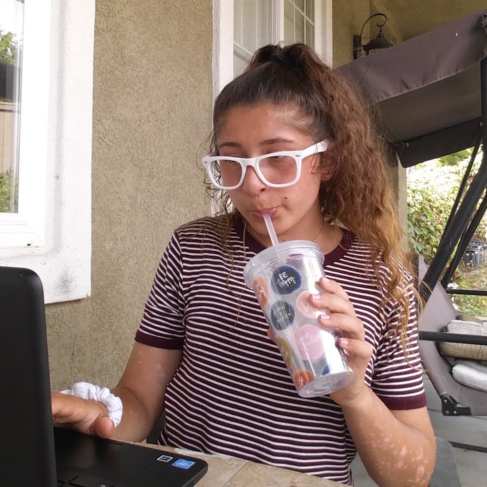 Meet your Posher, Maria